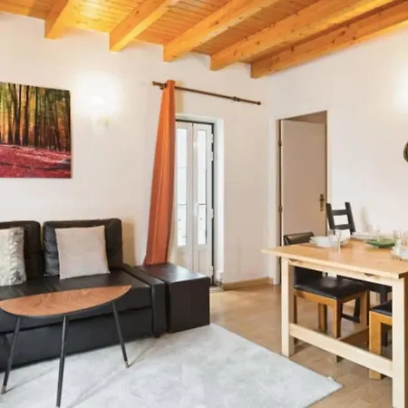 Apartment Beautiful 2 Bedroom Apartment In Stunning Lisboa